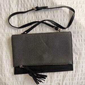 Urban Originals Clutch Cross-Body in black / graphite vegan leather